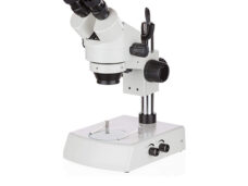 Estéreo Microscopio con zoom Greenough ZT45B Human3D